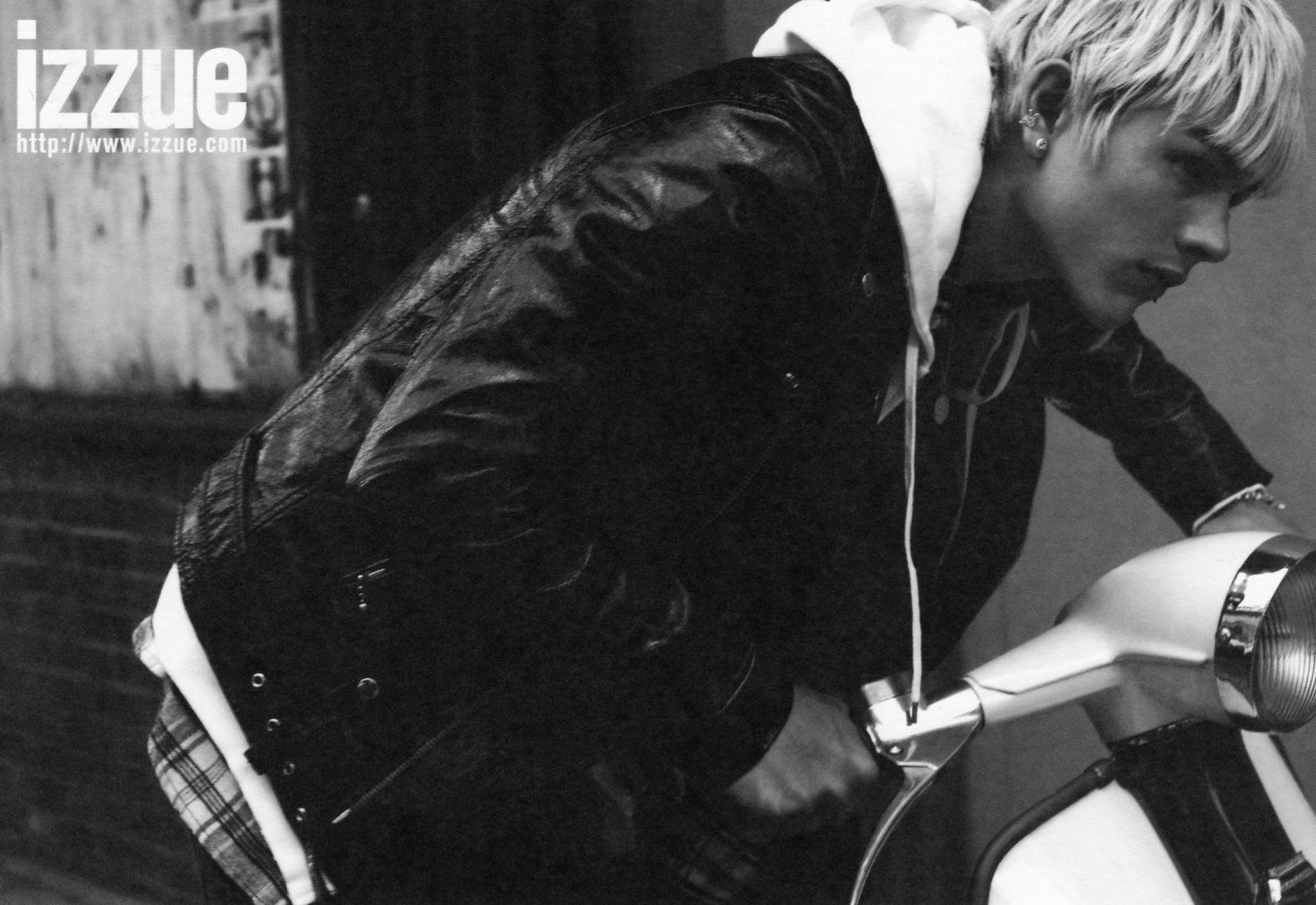 [Luke+Worrall+03.JPG]