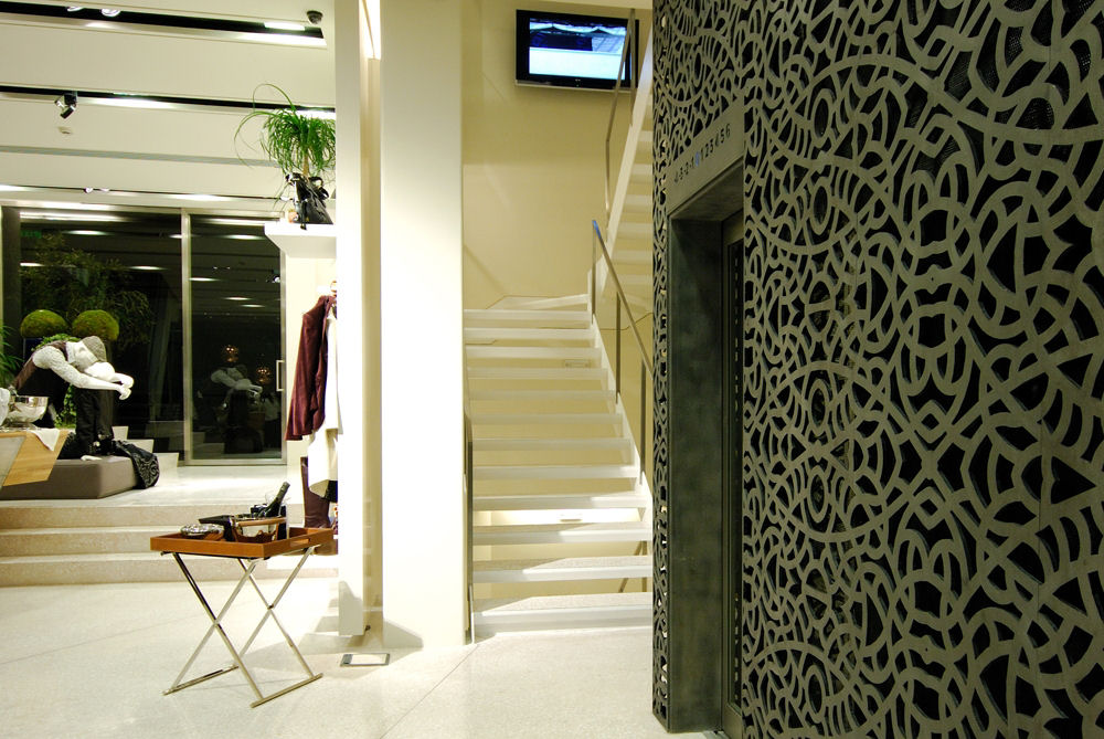 [Observatory+concept+store+Boboits+Architects+04.JPG]