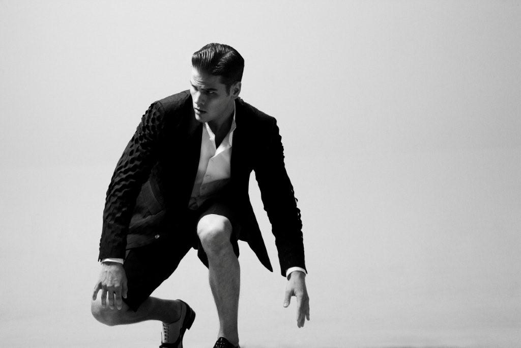 [Travis+Hanson+by+Philip+Mueller+06.JPG]