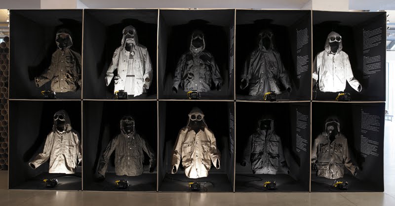 [Goggle+Jacket+by+C.P.+08.jpg]