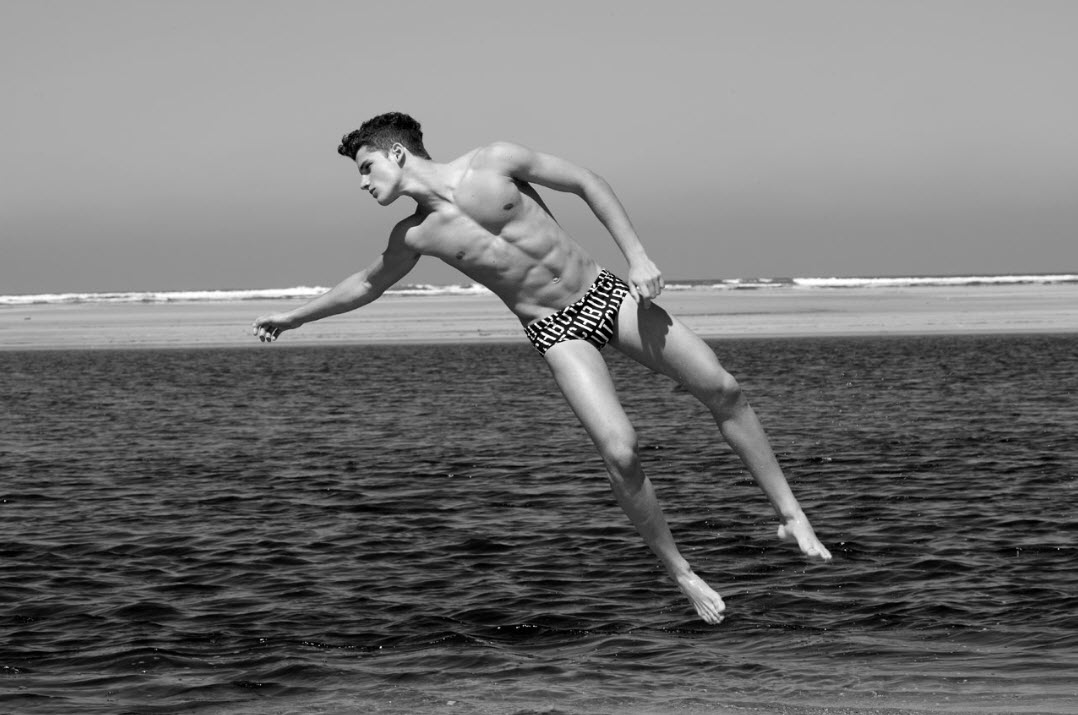 [Butch+Spring+Summer+2010+16.jpg]