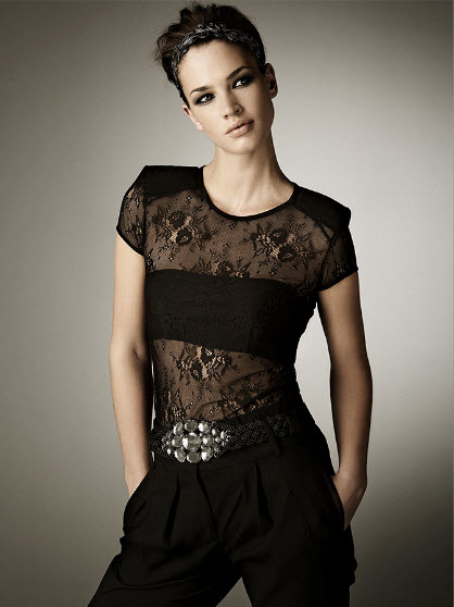 [ZARA+Womenswear+Lookbook+18.jpg]