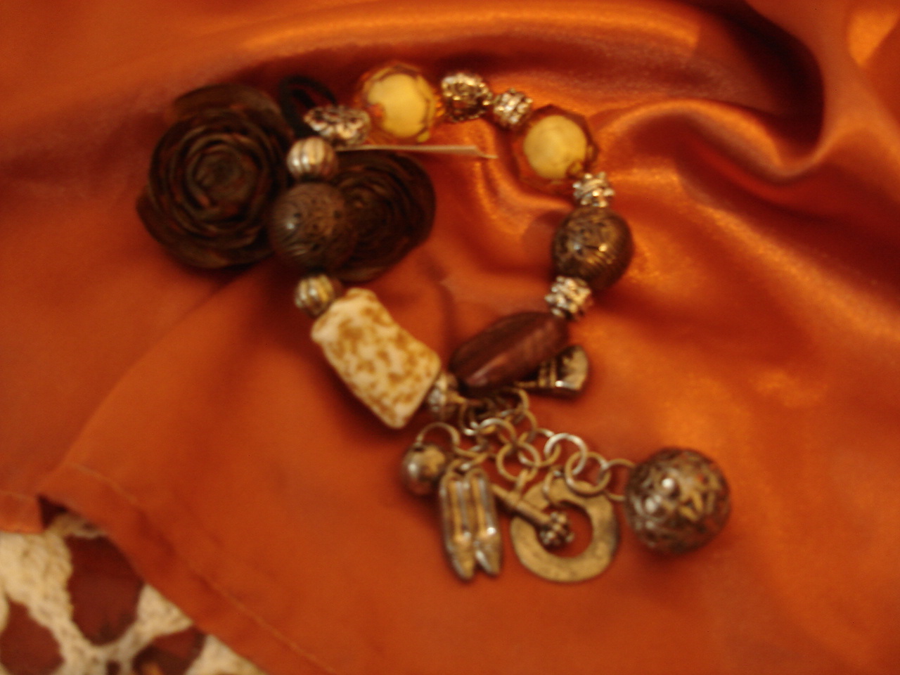 [pulsera1.JPG]