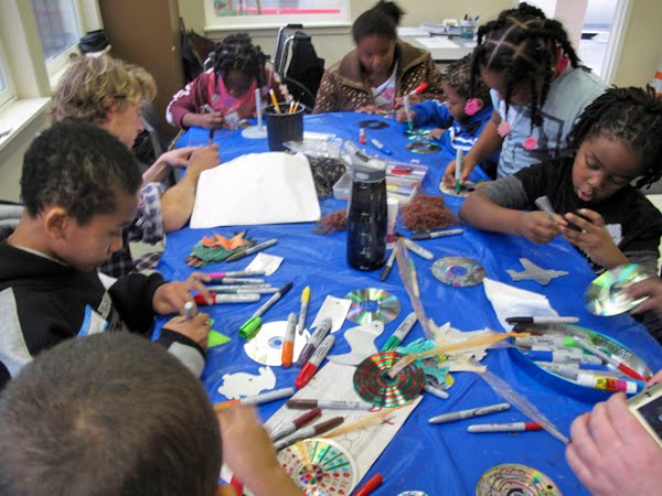 [12.12.09-TrashMashUp_IMG_2294.jpg]