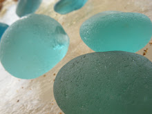 Rare  Aqua  Pebbles