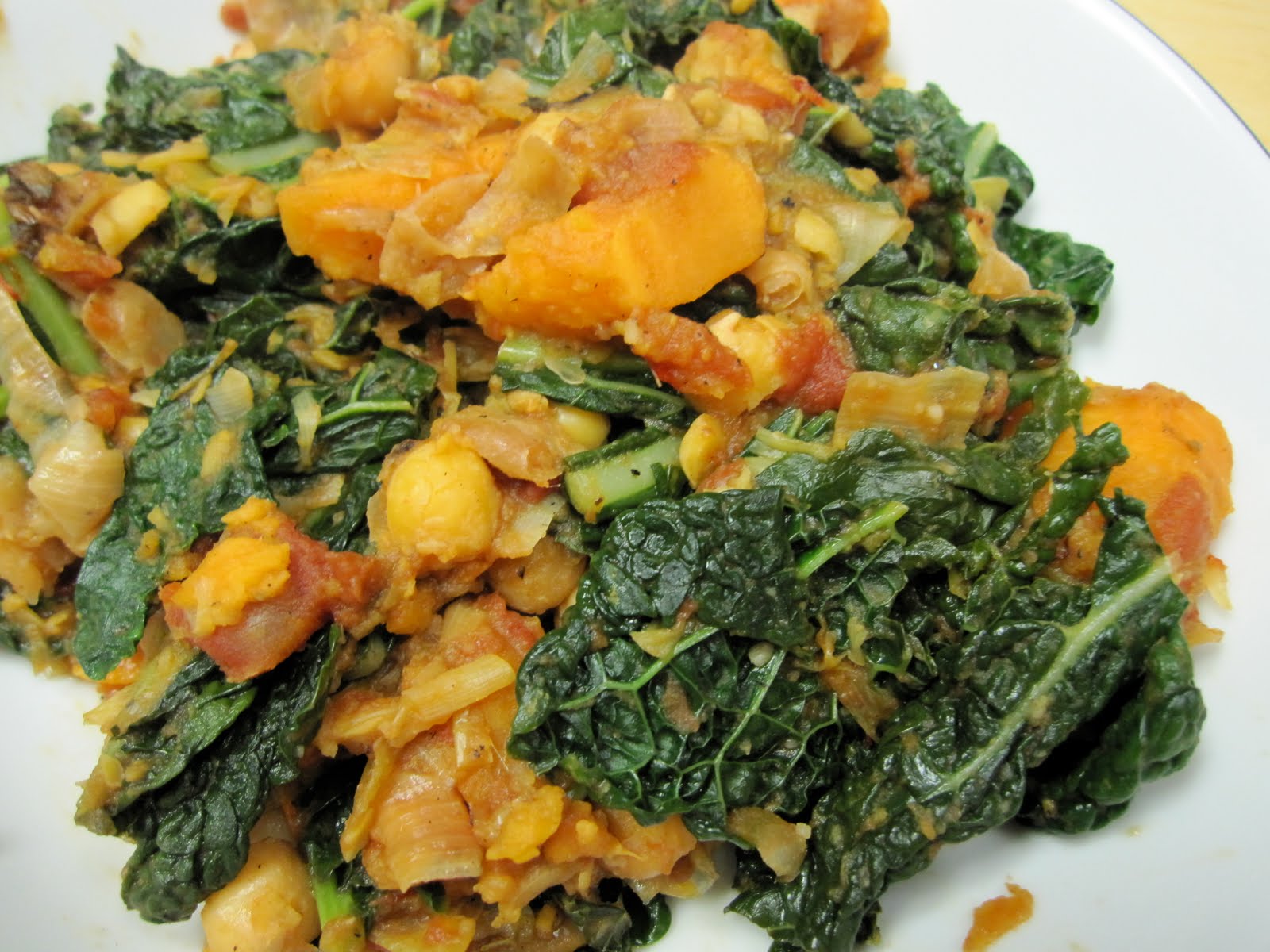 Smart Green Gourmet Simple Sweet Potato, Kale, Chickpea and Tomato Stew