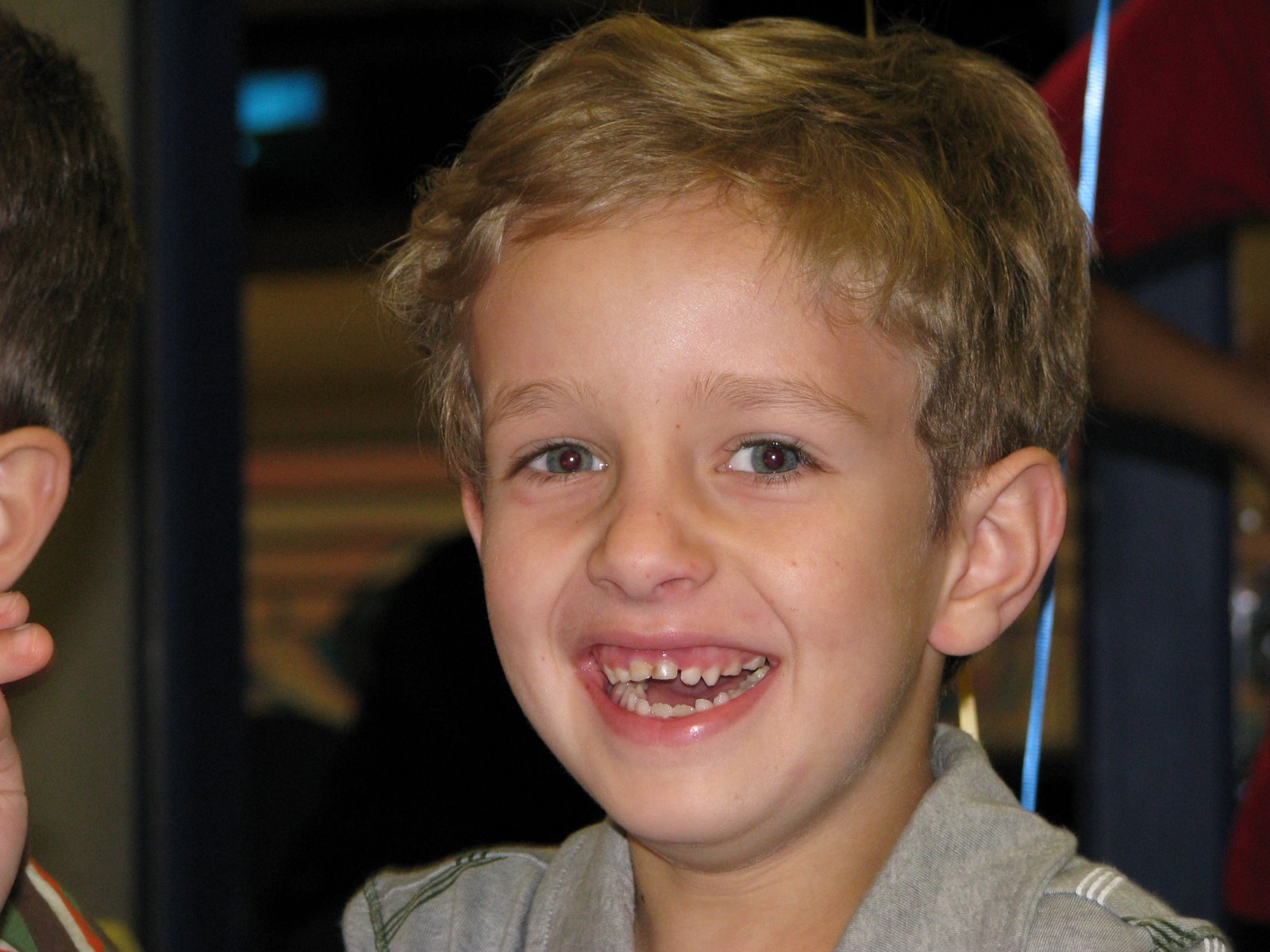 [Andrew's+Bowling+Party+2009+120.JPG]