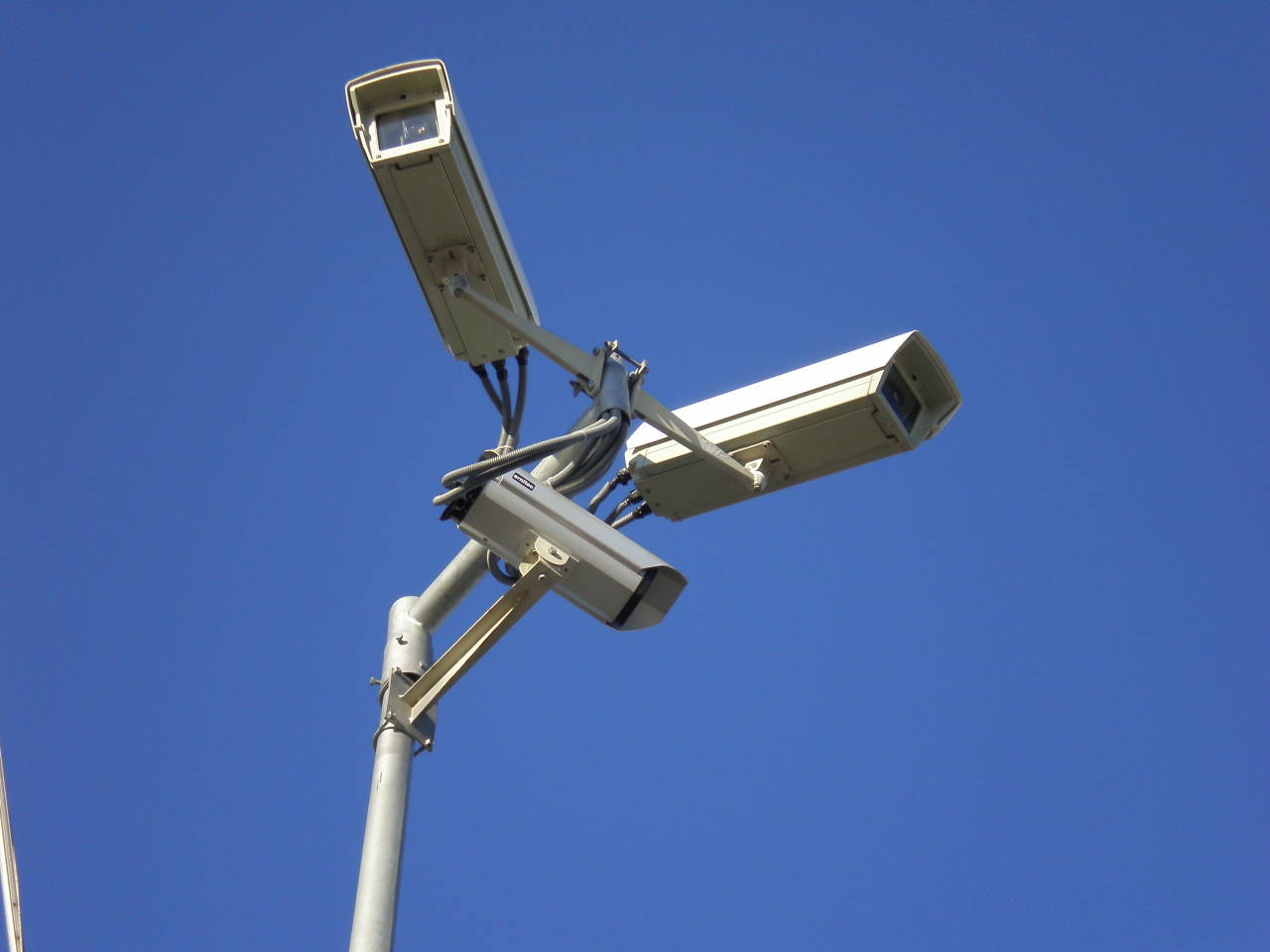 [Surveillance_video_cameras,_Gdynia.jpeg]