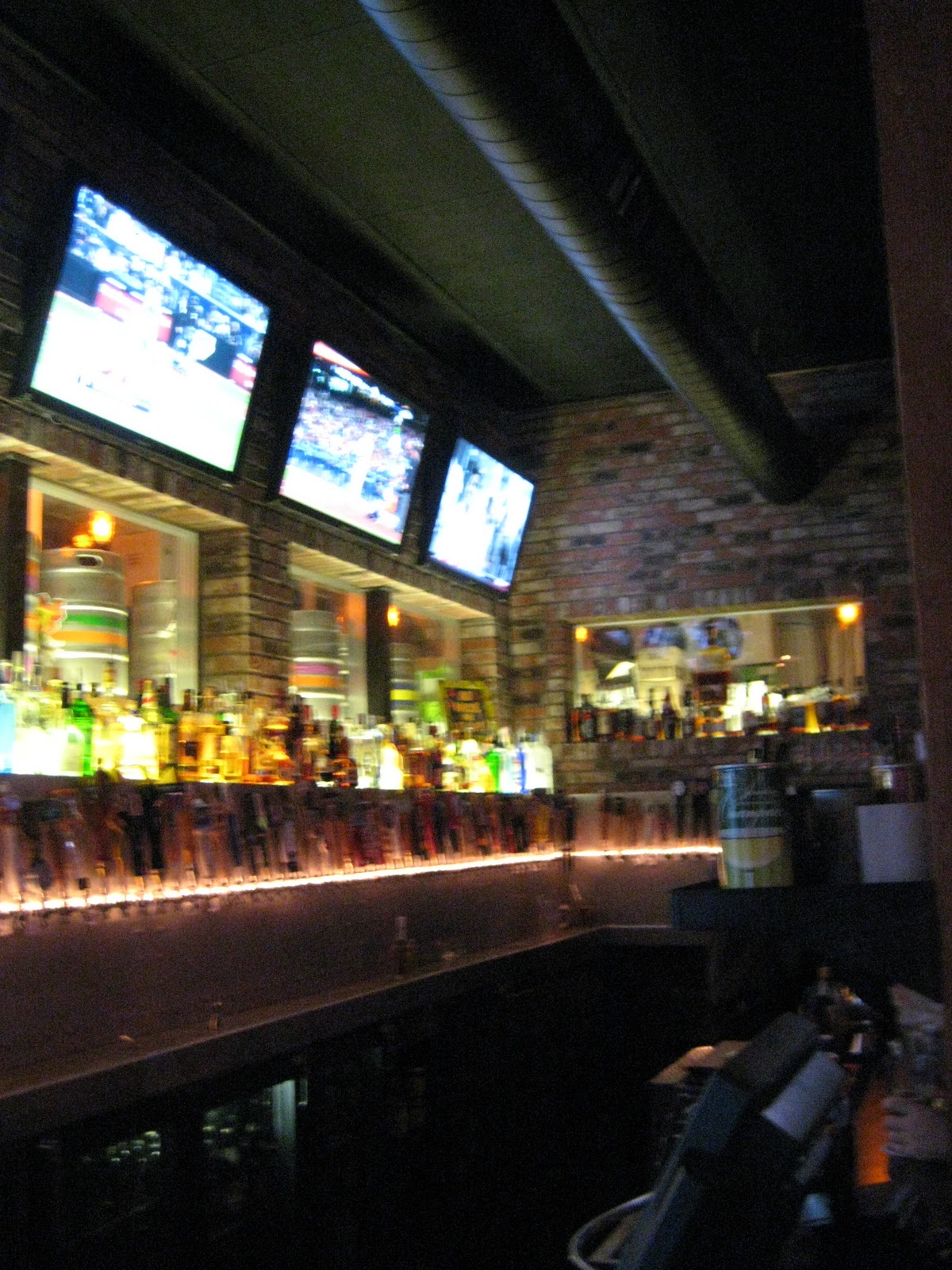 happy hour honeys Monterey Restaurant and Happy Hour Cannery Row