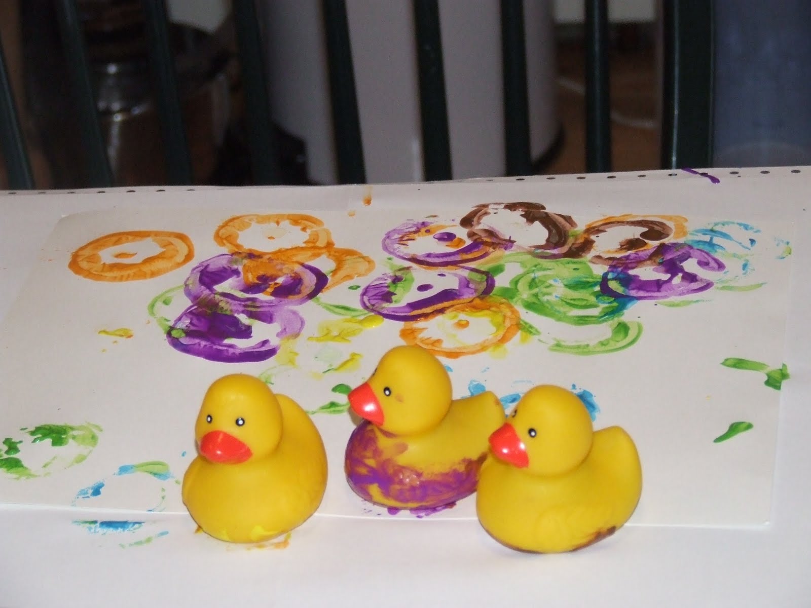 The ramblings and adventures of a SAHM: stART - 10 Little Rubber Ducks