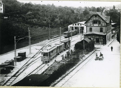 Eningen_Strassenbahn_324.jpg