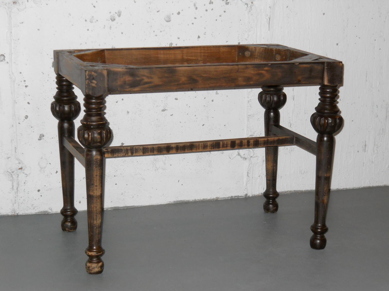 Retro Restyling Vanity Bench