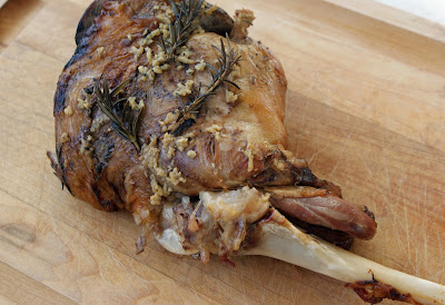Leg of Lamb in the Slow Cooker with Garlic and Rosemary Leg+of+Lamb+Slow+Cooker+2 Leg of Lamb in the Slow Cooker with Garlic and Rosemary