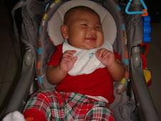 my sis baby 4 month le.cute right!!hee...