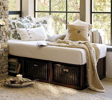 Savannah Daybed With Trundle Pottery Barn Daybeds Have The Day Bed