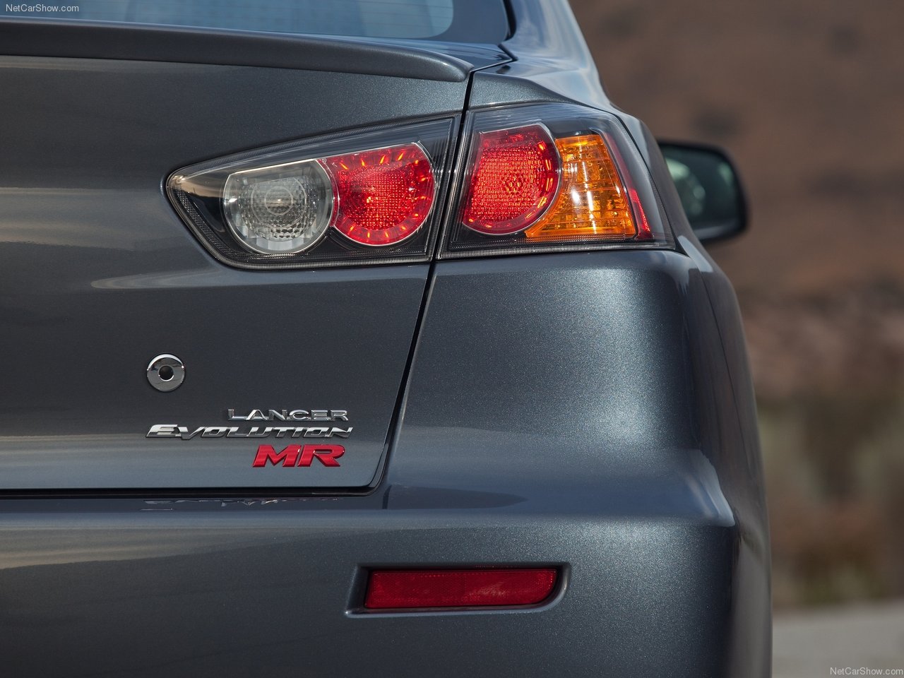 http://3.bp.blogspot.com/_OxQU_AmEgy0/TMJPeMBT0fI/AAAAAAAACPE/yWKs-A28iCI/s1600/Mitsubishi-Lancer_Evolution_MR_2011_1280x960_wallpaper_1e.jpg