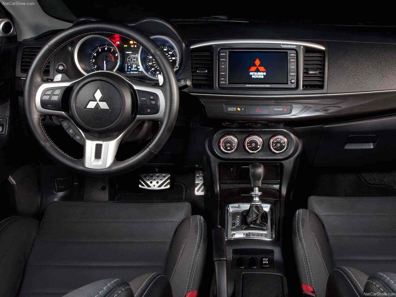 http://3.bp.blogspot.com/_OxQU_AmEgy0/TMJPn7dSCNI/AAAAAAAACPM/xvxzn28xEgc/s1600/Mitsubishi-Lancer_Evolution_MR_2011_1280x960_wallpaper_14.jpg