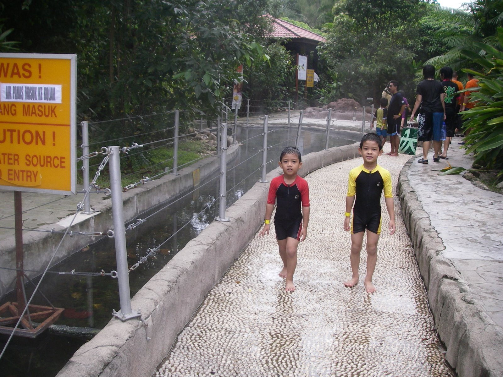 [IMGP0910.JPG]