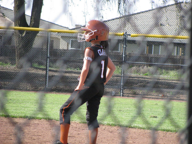 mee on first base at a tourney:)