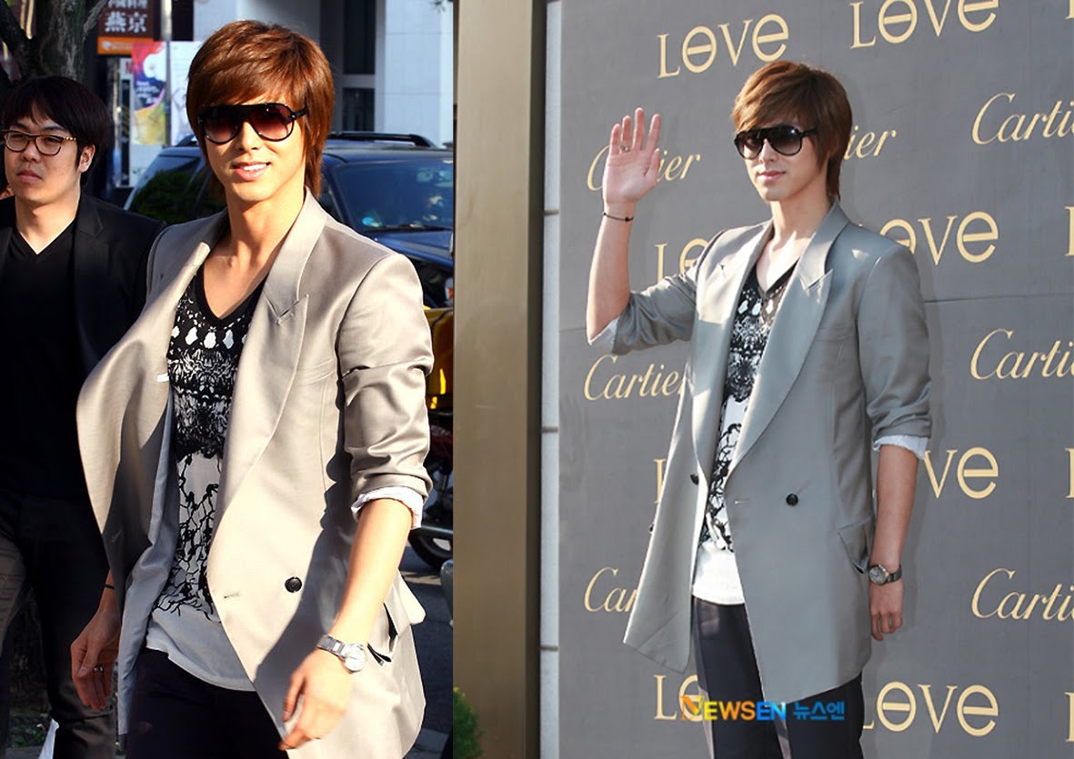 http://3.bp.blogspot.com/_P1z-S8bYwyY/TFWIjRcSugI/AAAAAAAAAEE/20wKlX583_I/s1600/Celebrity+Yunho+and+Cartier+Love+ring+(small).jpg