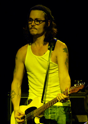Johnny+depp+2011+shirtless