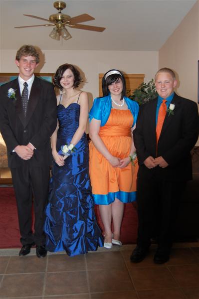 [DSC_9395+(Medium).JPG]