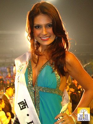 * Natália Guimarães *