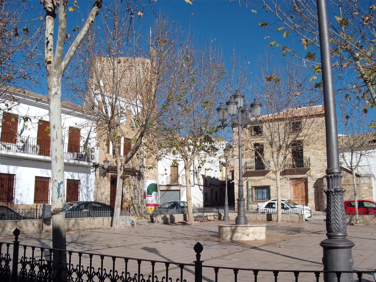 Foto de Plaza del Ayuntamiento en Lupión, Jaén