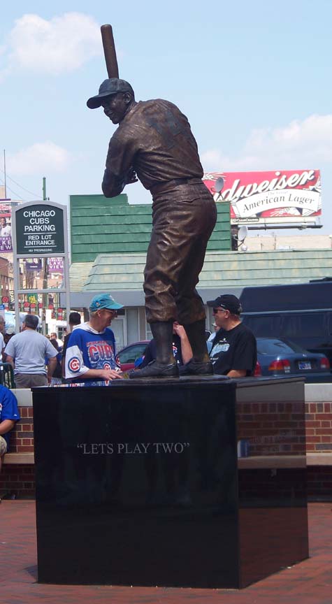 [Earnie_Banks_statue.jpg]