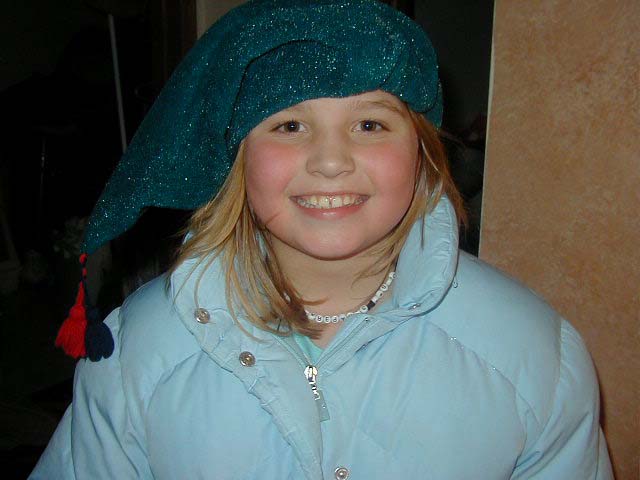 [Caroline-10-hat.jpg]