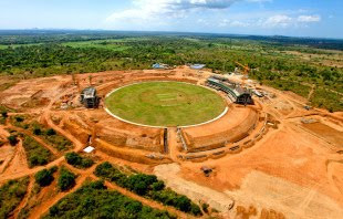 Mahinda_Rajapaksa_International_Cricket_Stadium_Hambantota_Suriyawewa_ready-for_ICC_World_Cup_Cricket_2011.jpg
