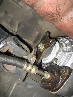 Nissan Transmission Drive Shaft nuts removal Nissan Transmission Drive Shaft nuts removal