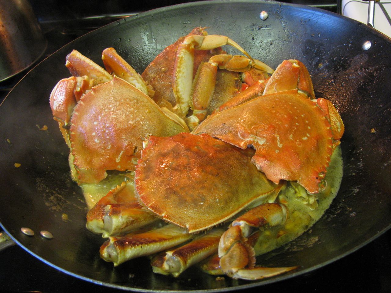 PASSION ON THE STOVE TOP Roasted Crab with Peppercorn and Garlic