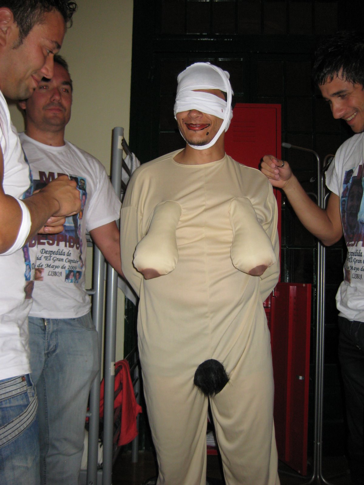 [IMG_3195.JPG]