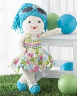 Dolly Donations: Free Cute 13inch Crochet Doll Pattern!