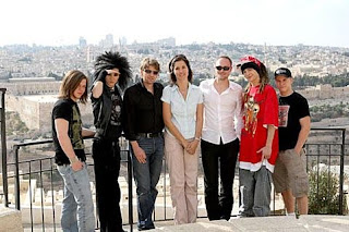http://3.bp.blogspot.com/_PDS9ejVaRDw/TLe9pZesUOI/AAAAAAAAOIQ/Kyi4Oe13lGo/s1600/israel.bmp