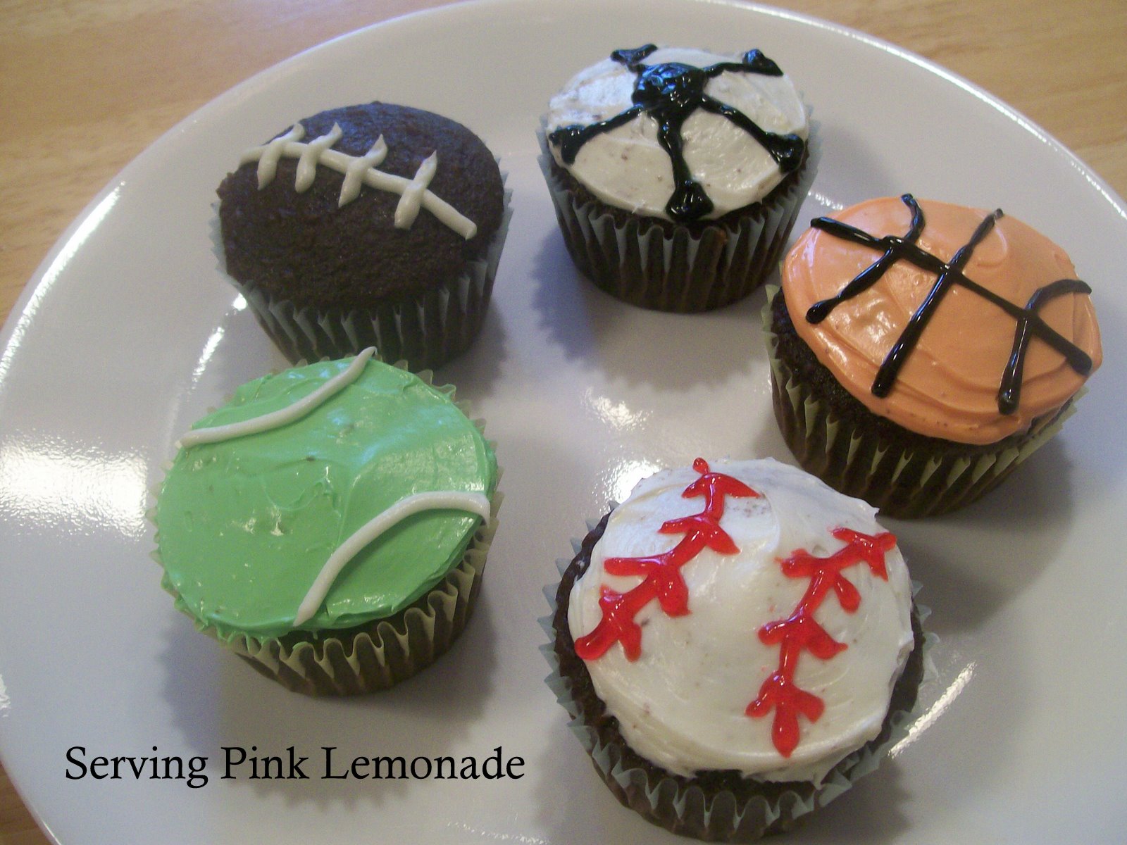 Serving Pink Lemonade Sport Cupcakes