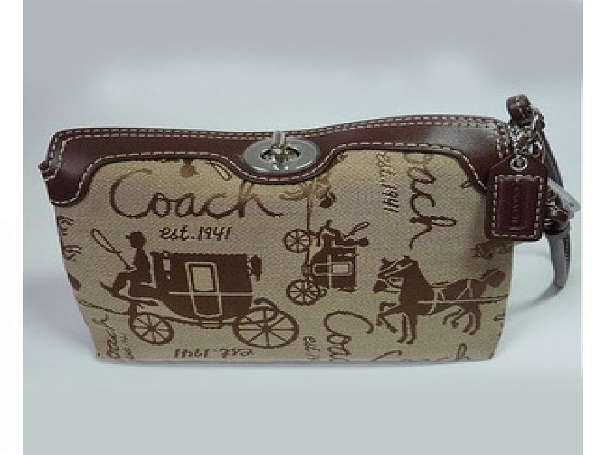 De Coach Galore COACH HORSE AND CARRIAGE TURNLOCK LARGE WRISTLET