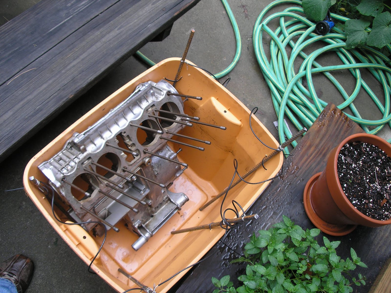 OldSkool Motorcyle Electrolysis cleaning