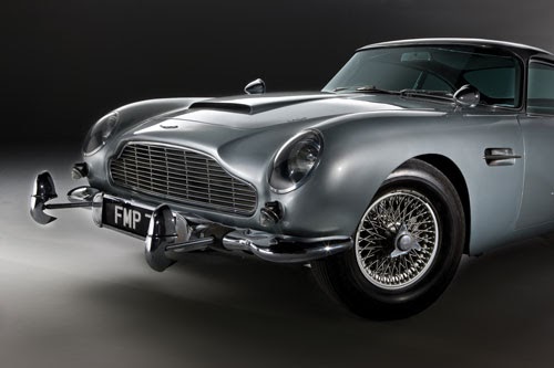 Voiture Communicante L Aston Martin De James Bond Et Ses