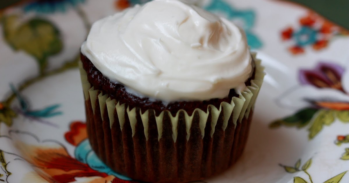chocolate zucchini cupcakes with cream cheese frosting ho hum hooray