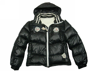 http://3.bp.blogspot.com/_PPsPE92Dz2c/StbUhlpYaRI/AAAAAAAAADo/ADnIEFUEyQY/s320/moncler-vinter-jackor.jpg