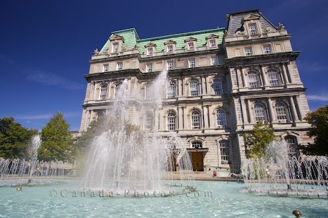 [montreal-city-hall-fountains.jpg]