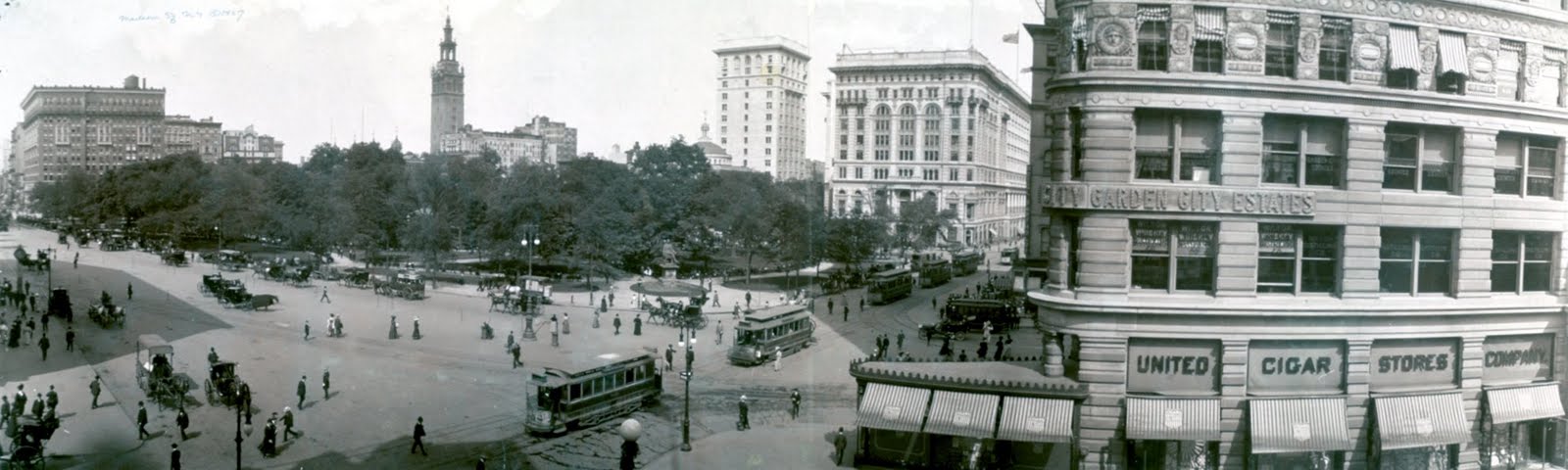 [Madison_square_new_york_1908.jpg]