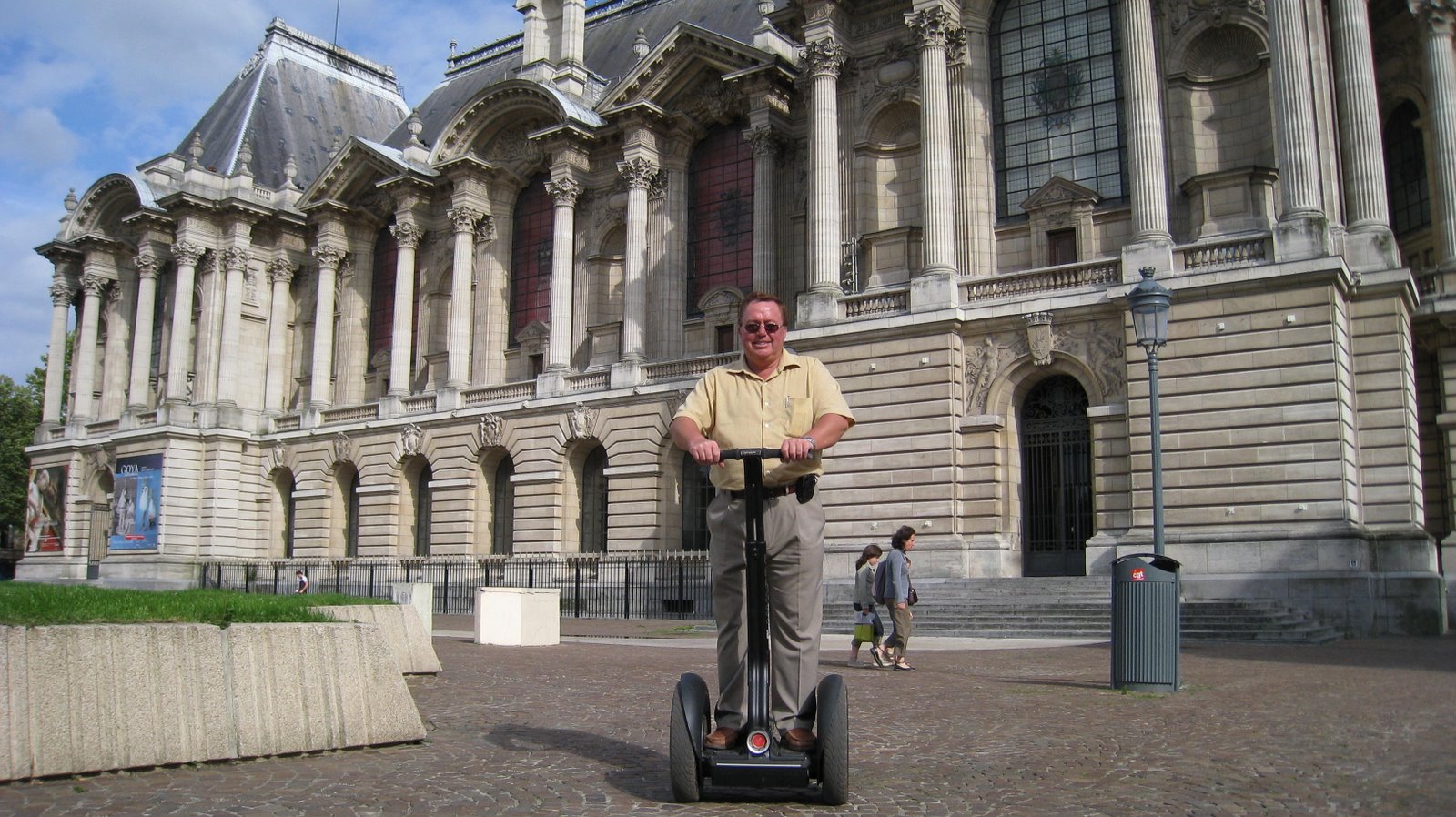 [On+a+tour+of+Lille+by+Segway.jpg]