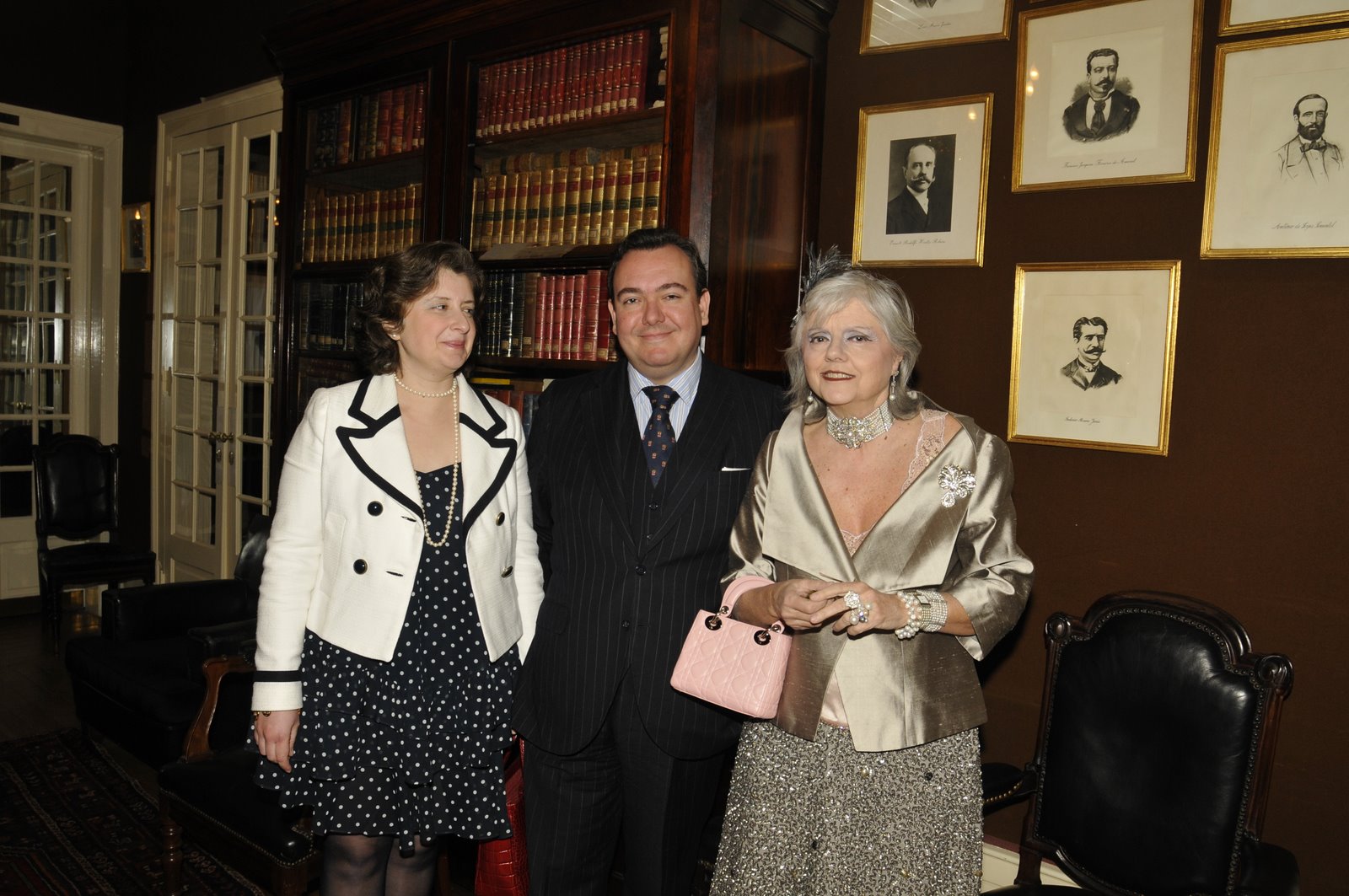 [Morenos+com+PB.JPG]