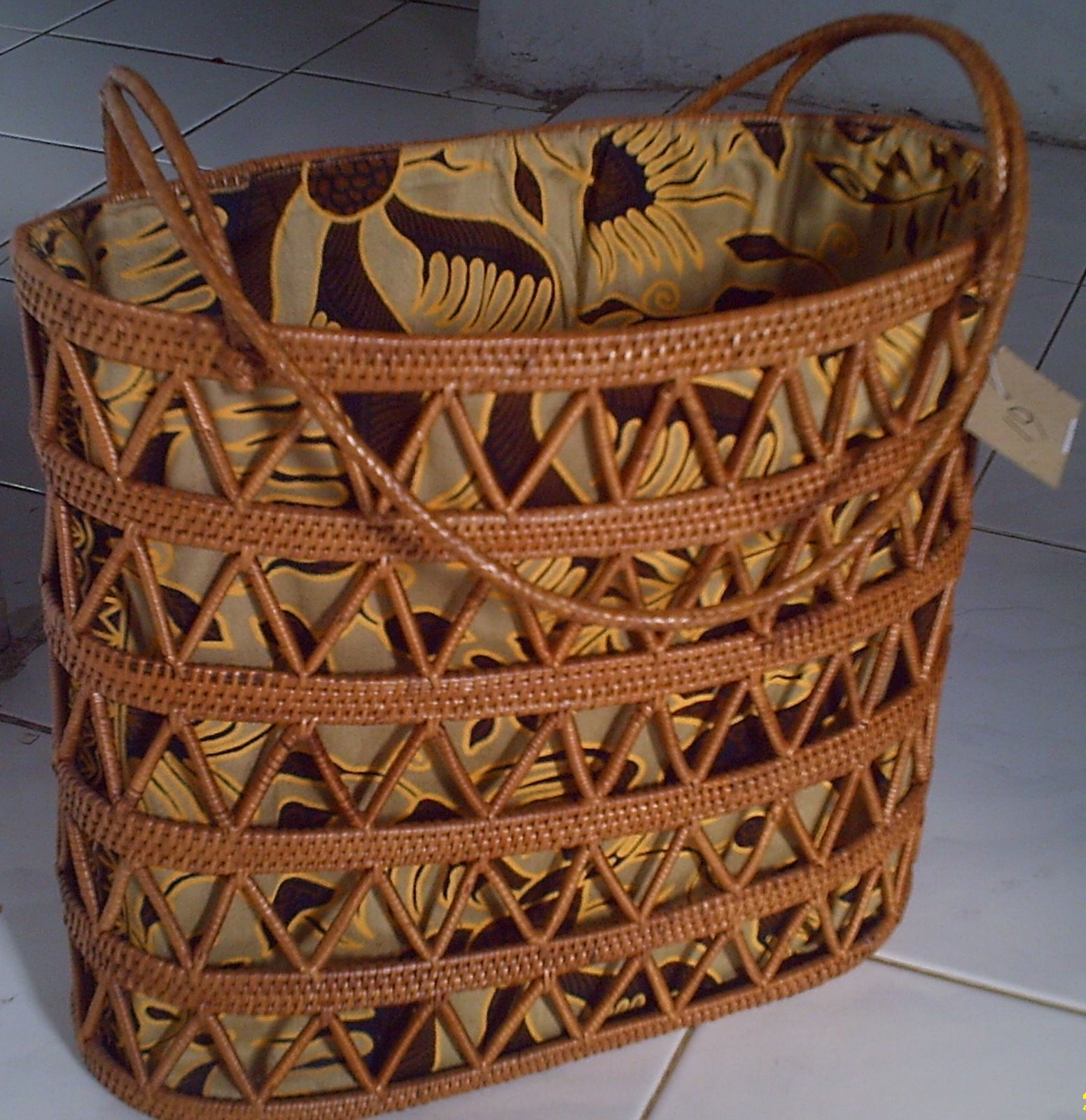 [1ate+bag+bali+handicraft+kerajinan+tangan+bali+suvenir+bali+souvenir+bali+handycraft+bali+kombinate+with+batik+bali.jpg]