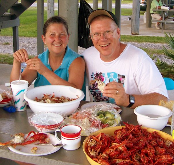 [ChuckAndJanisVacationBluecrabCrawfish2008July.jpg]