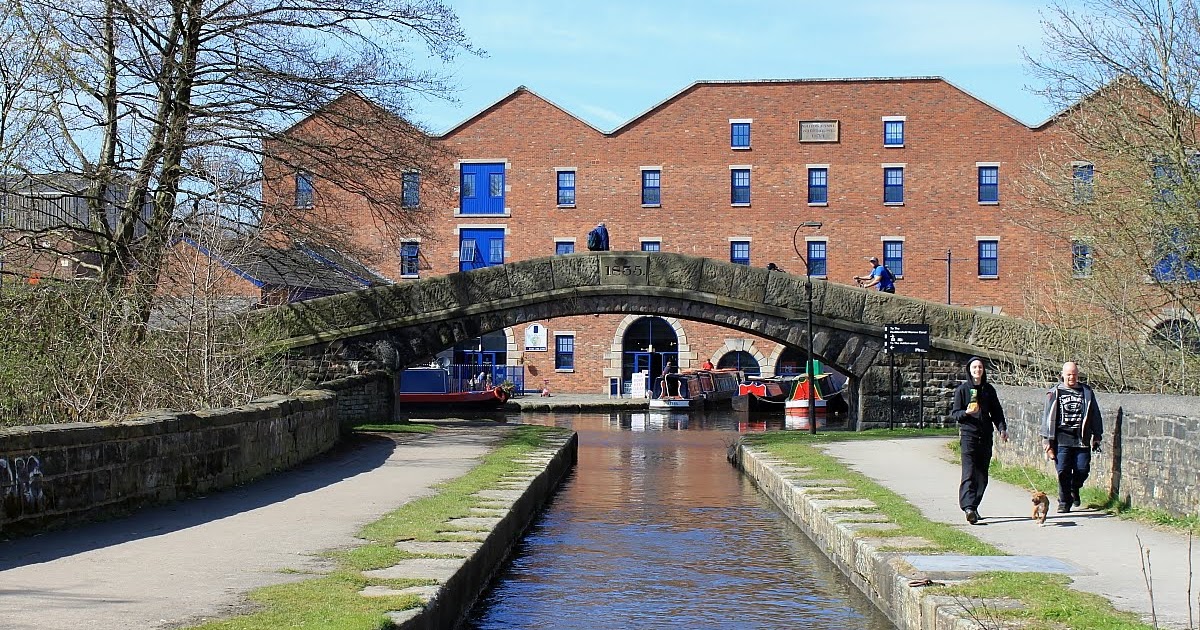 Aqueducts of the Inland Waterways Ashton Under Lyne Aqueduct