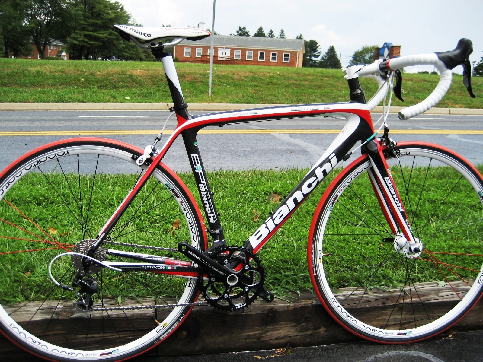bianchi sempre pro 105